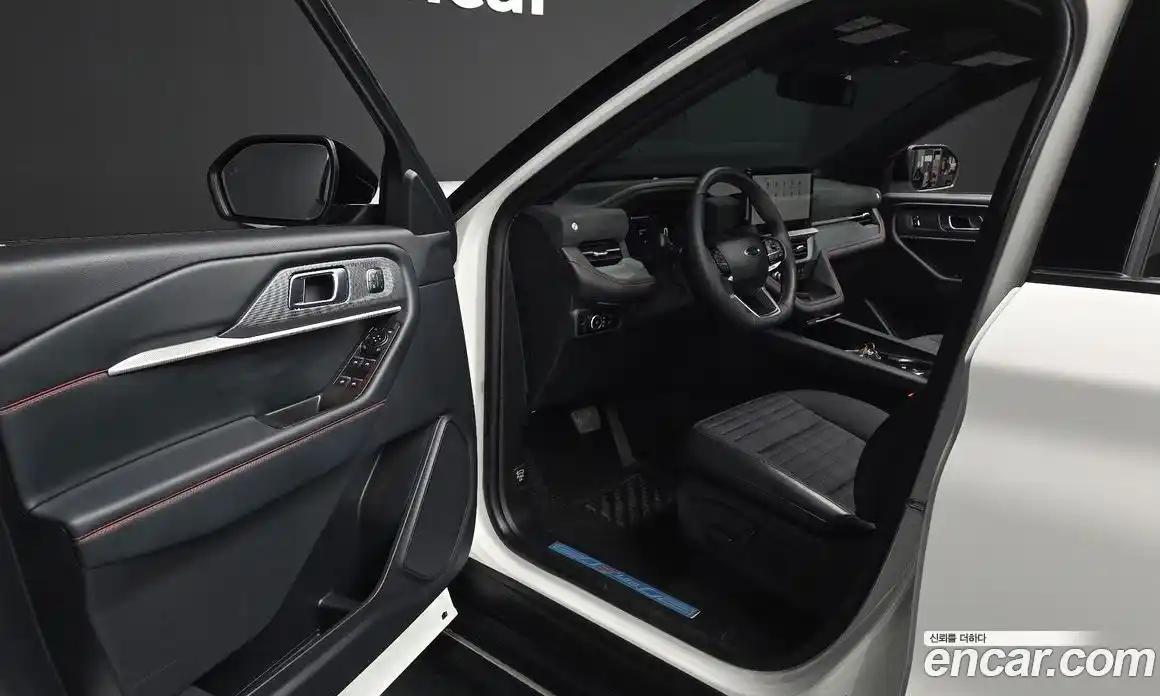 Ford Explorer 2025 2.3 автомат (гидро), фото 13