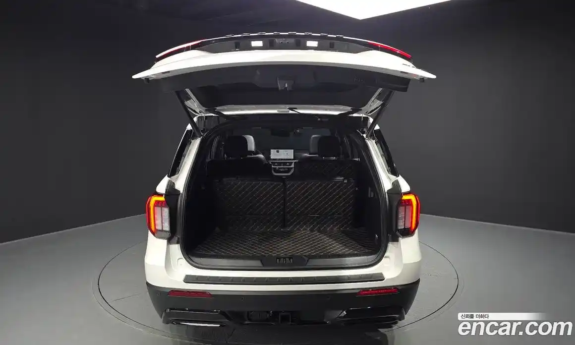 Ford Explorer 2025 2.3 автомат (гидро), фото 26