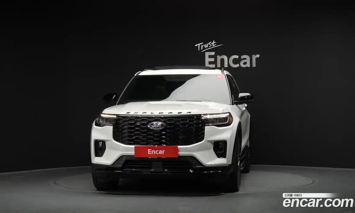 Ford Explorer 2025 2.3 автомат (гидро), фото 3