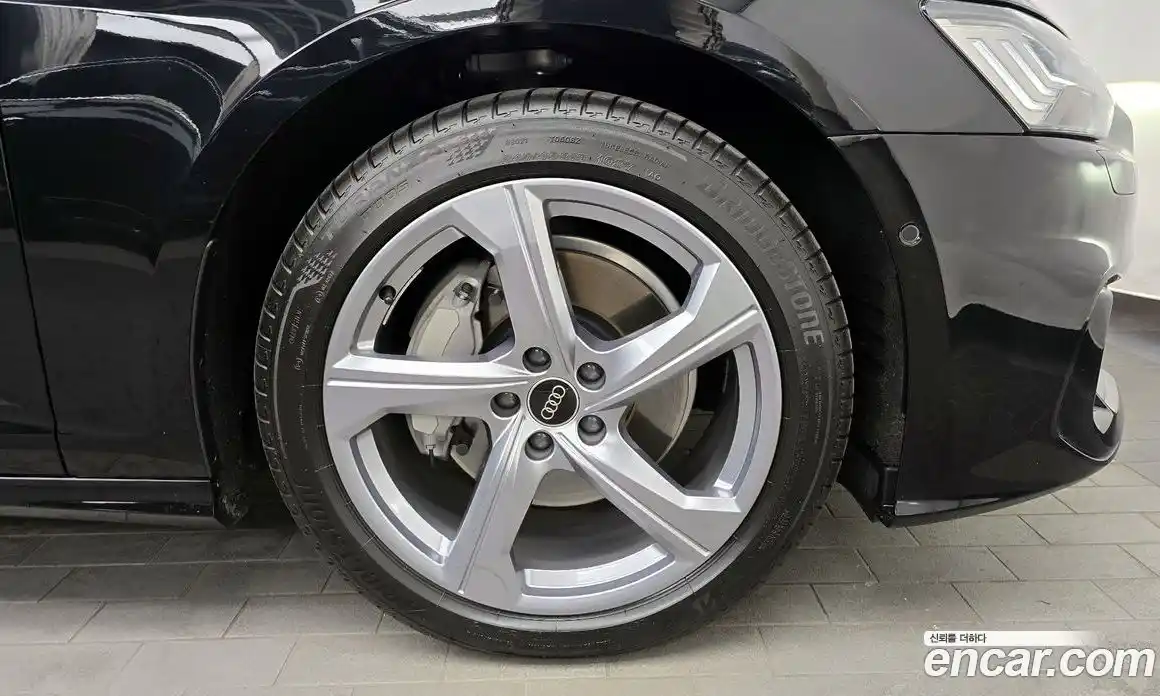 Audi A6 2025 2.0 гидро, фото 7