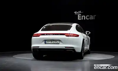 Porsche Panamera 2018 3.0 автомат (гидро), миниатюра 3