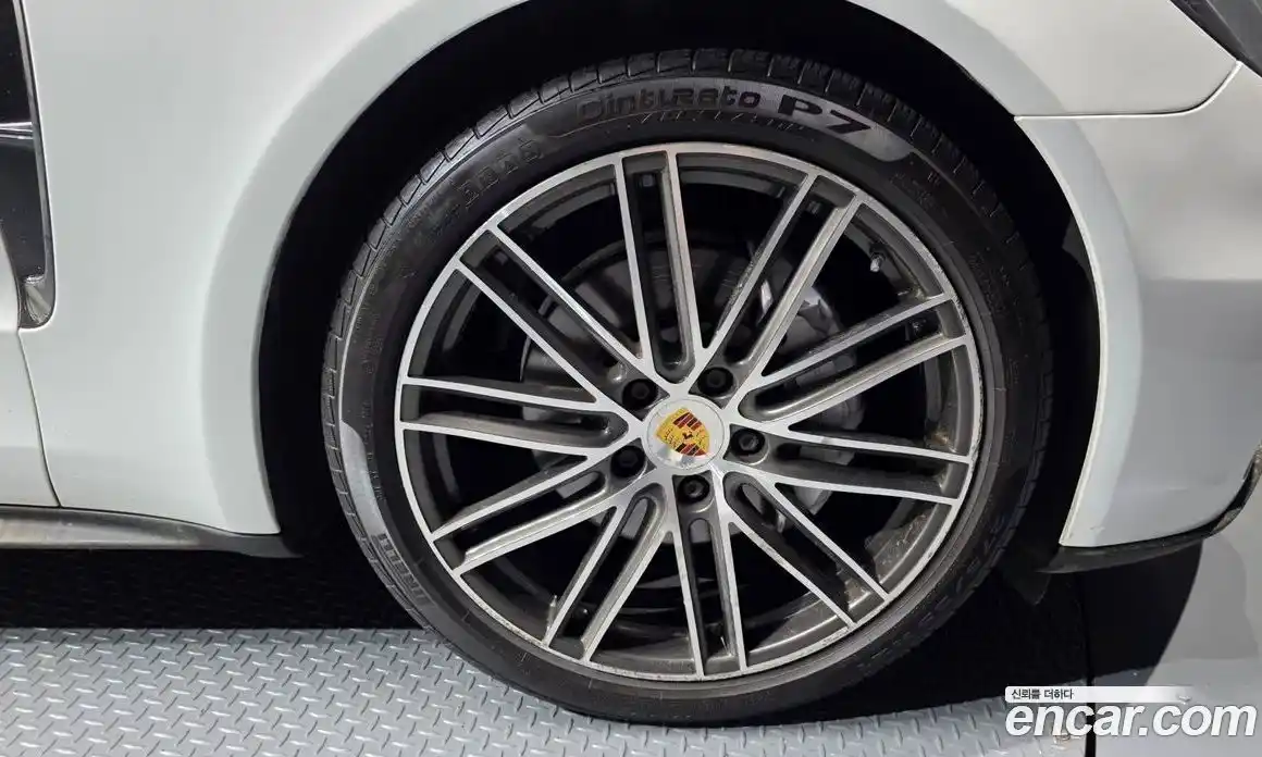 Porsche Panamera 2018 3.0 автомат (гидро), фото 6