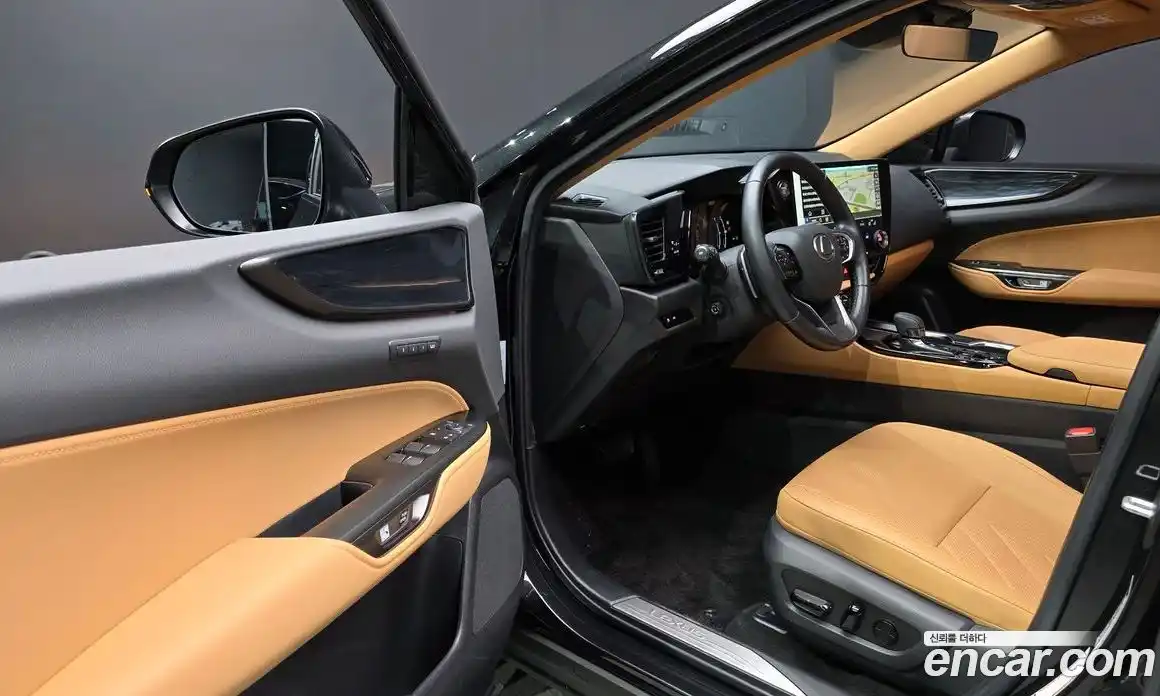 Lexus NX 2023 2.5 гидро, фото 13