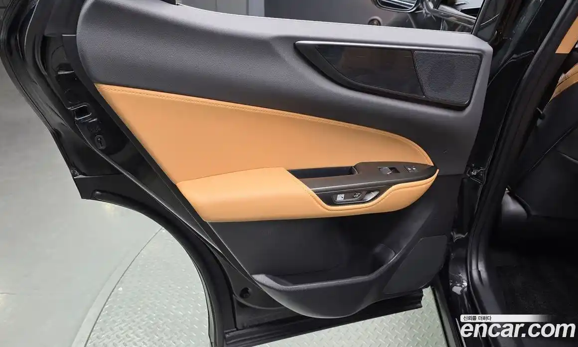 Lexus NX 2023 2.5 гидро, фото 15