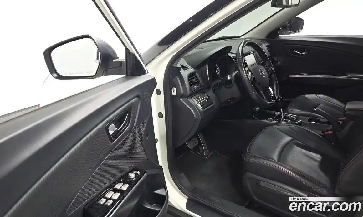 SsangYong TIBOLI 2017 1.6 автомат (гидро), фото 10