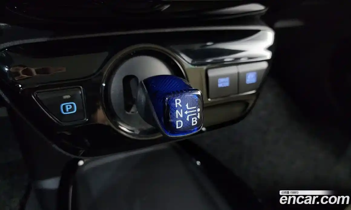 Toyota Prius 2019 1.8 гидро, фото 9