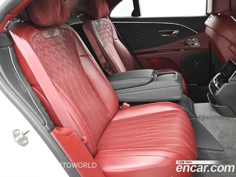 Bentley Flying Spur 2021 4.0 гидро, фото 12