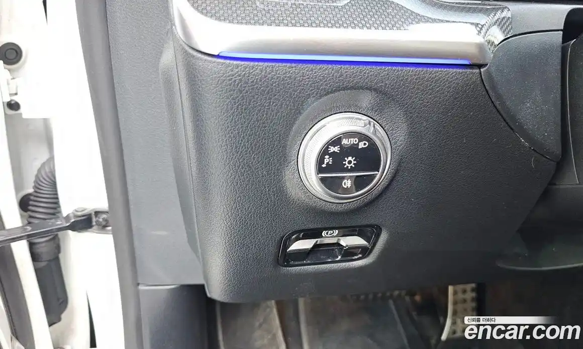 Mercedes-Benz C-Class 2023 2.0 гидро, фото 27