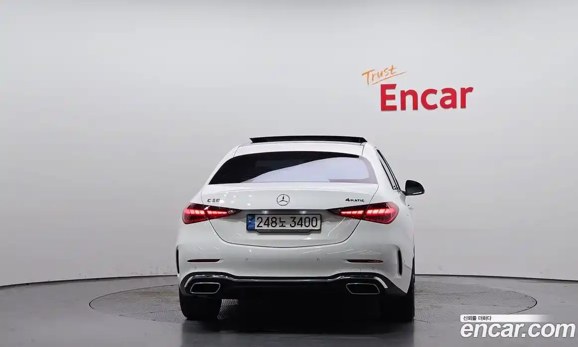 Mercedes-Benz C-Class 2023 2.0 гидро, фото 4