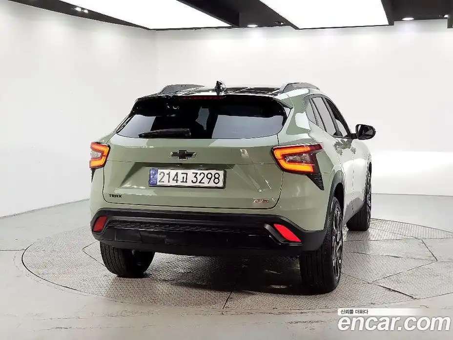 Chevrolet Trax 2023 1.2 гидро, фото 4