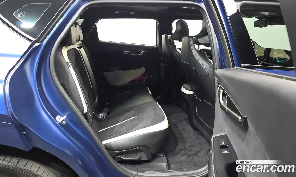 Kia EV6 2024 0.1 гидро, фото 18