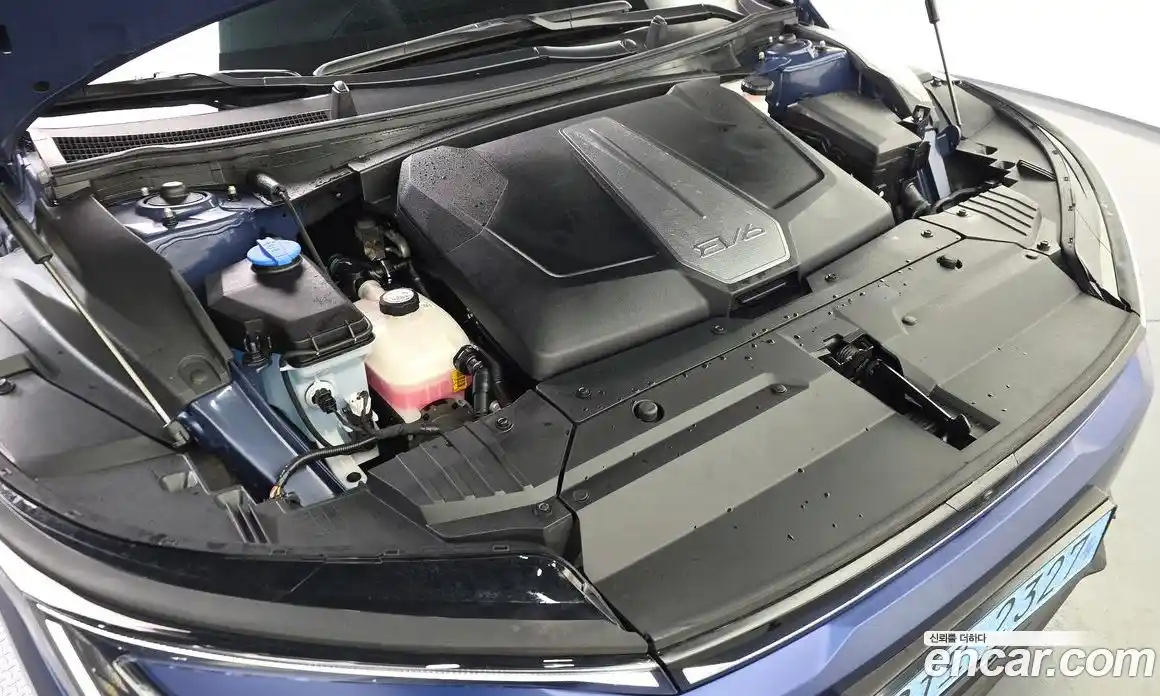 Kia EV6 2024 0.1 гидро, фото 6