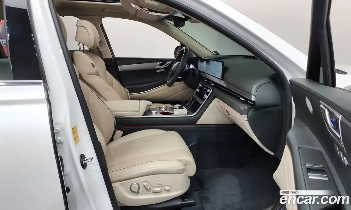 Genesis GV80 2024 2.5 гидро, фото 15