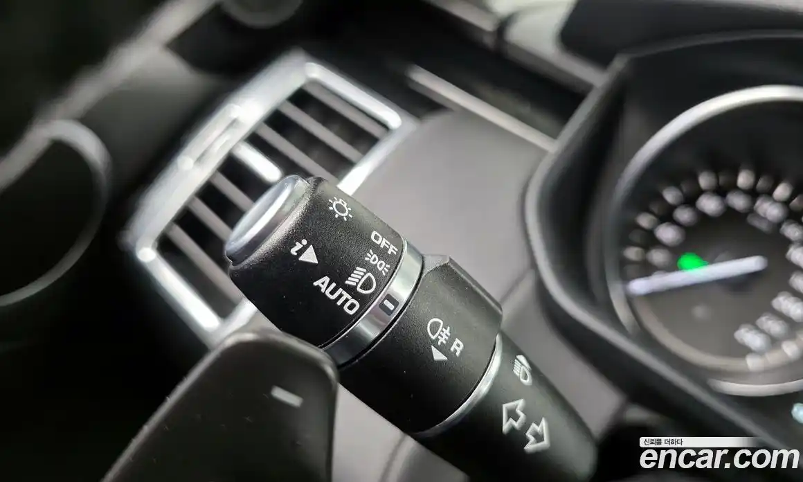 Land Rover Discovery 2019 3.0 автомат (гидро), фото 29