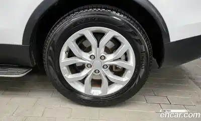 Land Rover Discovery 2019 3.0 автомат (гидро), миниатюра 7