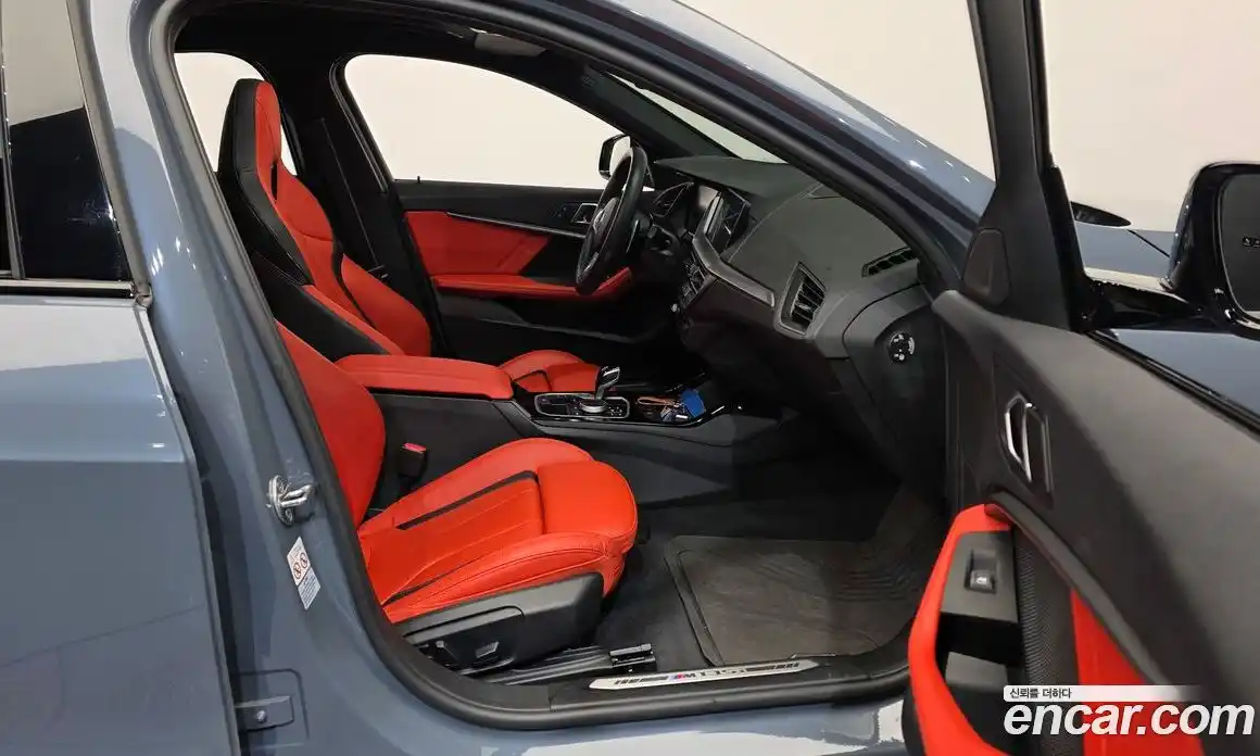 BMW 1 серия 2024 2.0 автомат (гидро), фото 11