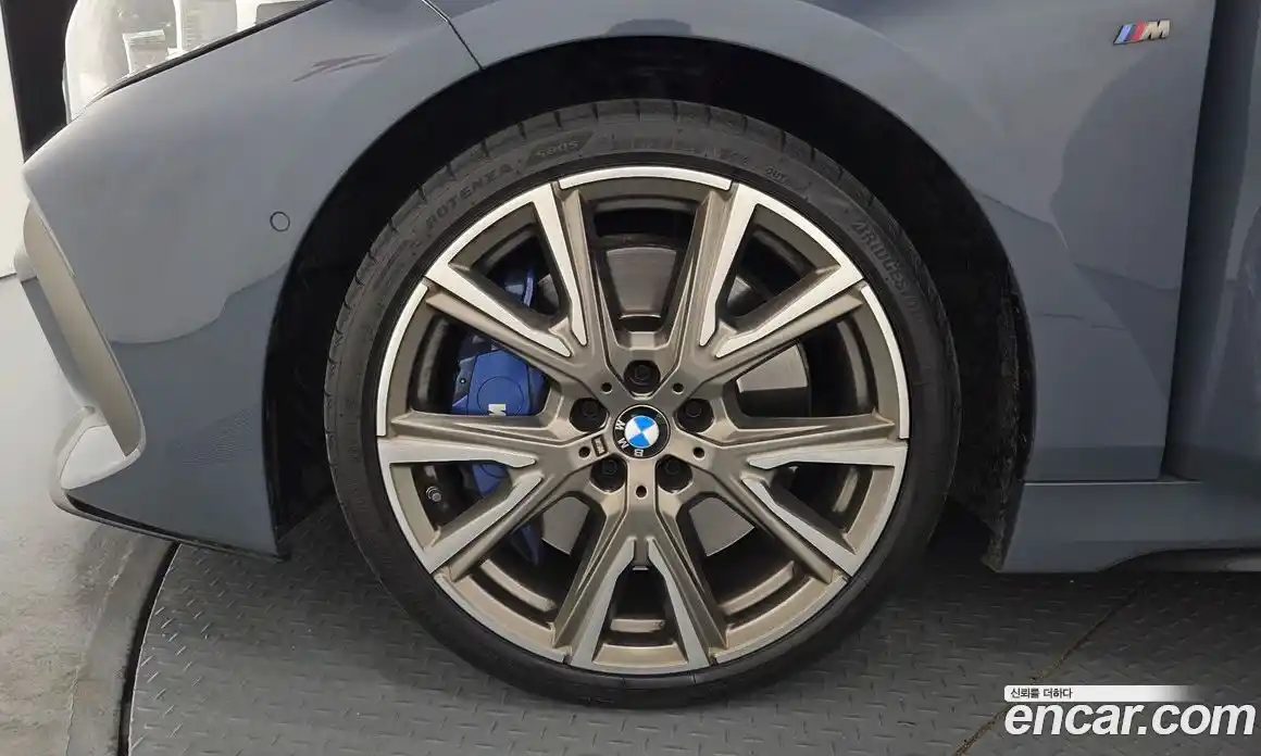 BMW 1 серия 2024 2.0 автомат (гидро), фото 5