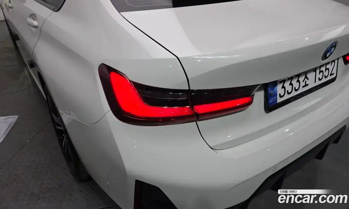BMW 3-Series 2023 2.0 гидро, фото 9
