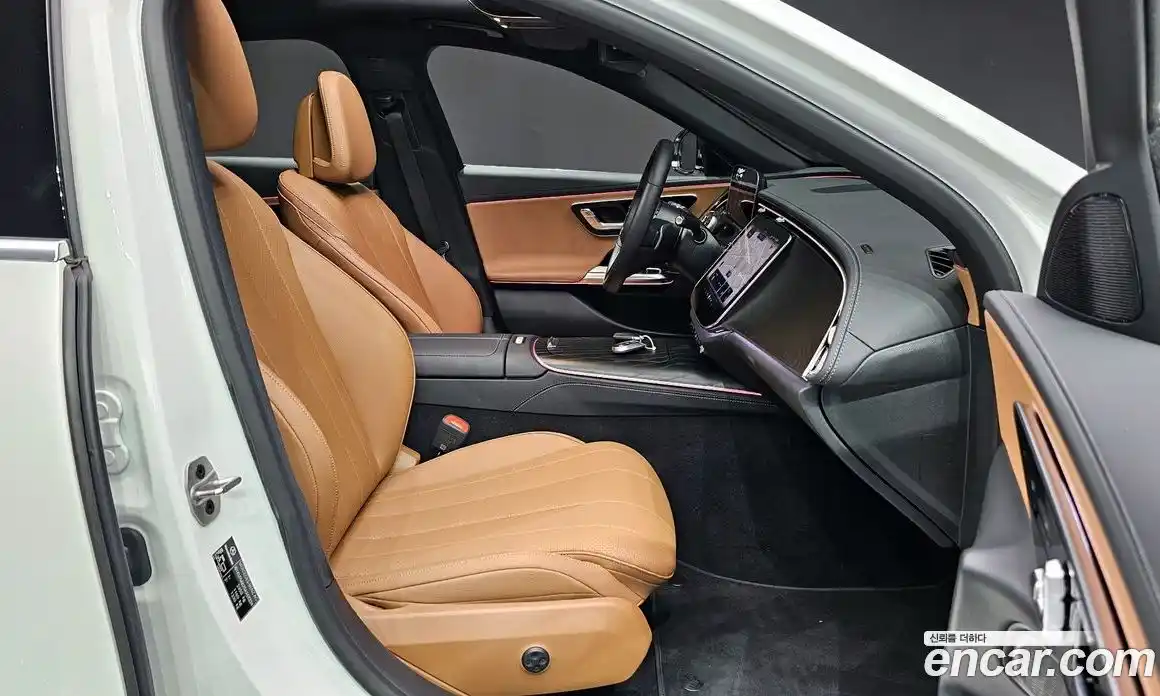 Mercedes-Benz E-Class 2025 2.0 гидро, фото 12