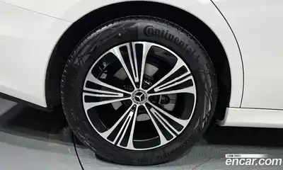 Mercedes-Benz E-Class 2025 2.0 гидро, миниатюра 5