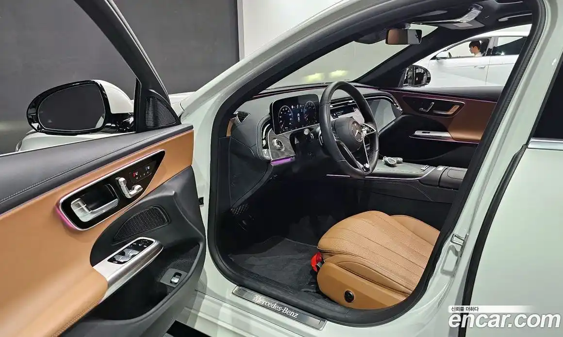 Mercedes-Benz E-Class 2025 2.0 гидро, фото 10