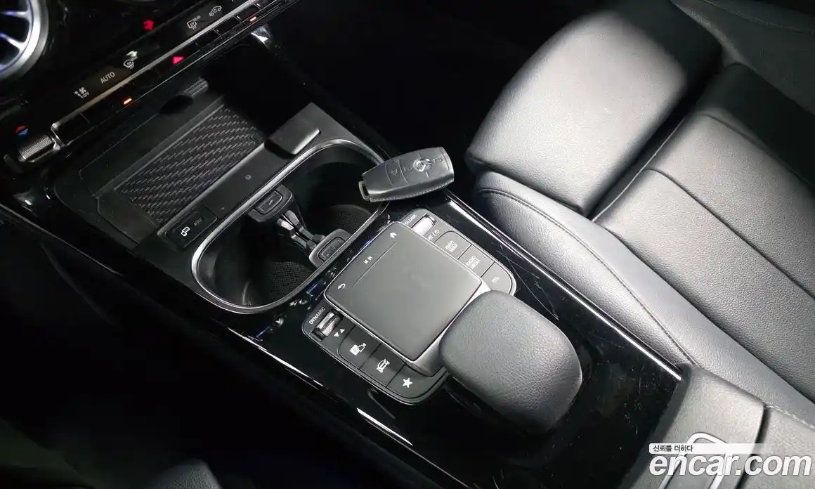 Mercedes-Benz A-Class 2021 2.0 гидро, фото 12