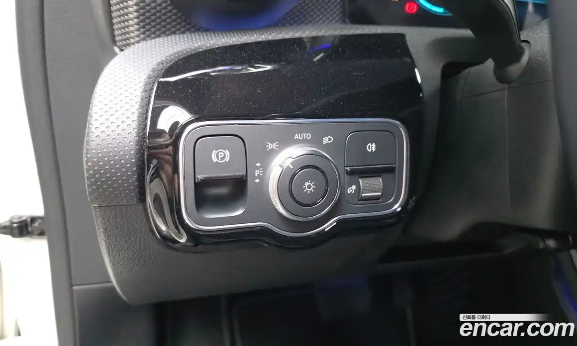 Mercedes-Benz A-Class 2021 2.0 гидро, фото 25