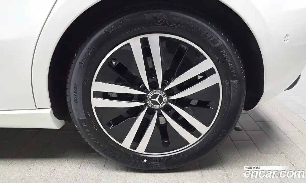 Mercedes-Benz A-Class 2021 2.0 гидро, фото 7
