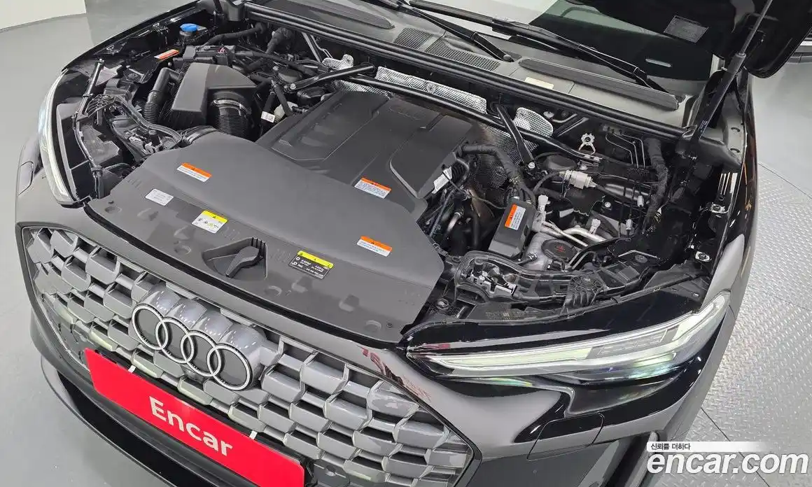 Audi Q5 2025 2.0 гидро, фото 6