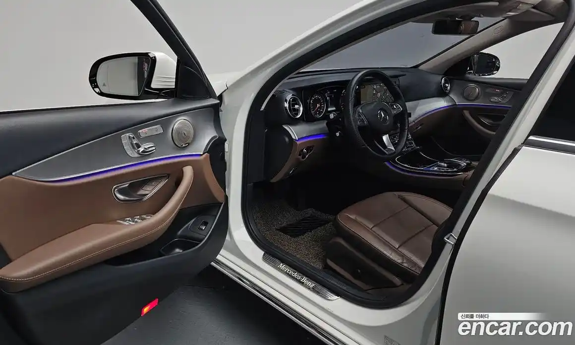 Mercedes-Benz E-Class 2018 2.0 автомат (гидро), фото 12