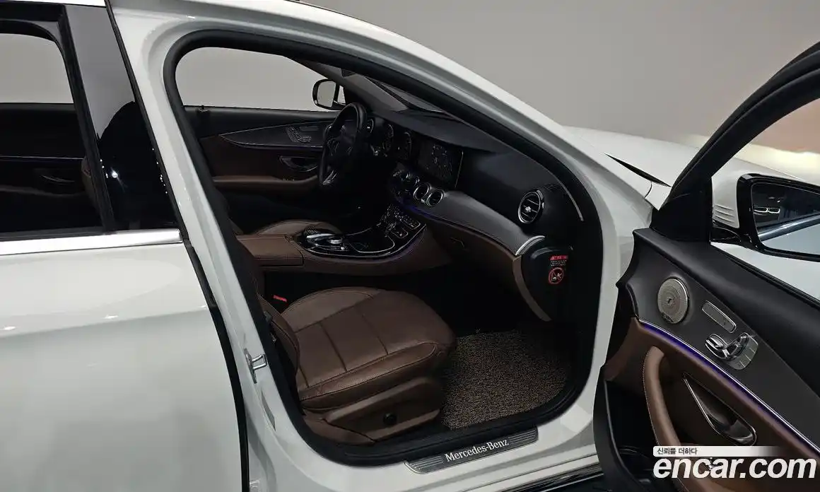 Mercedes-Benz E-Class 2018 2.0 автомат (гидро), фото 15