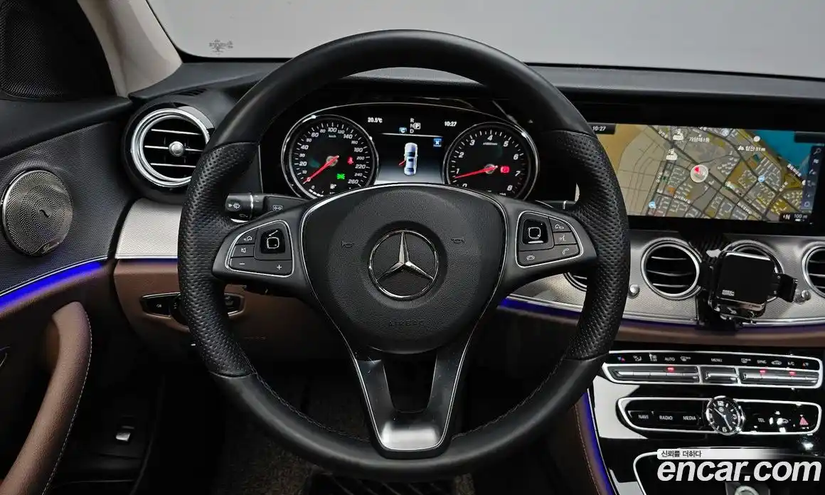 Mercedes-Benz E-Class 2018 2.0 автомат (гидро), фото 17