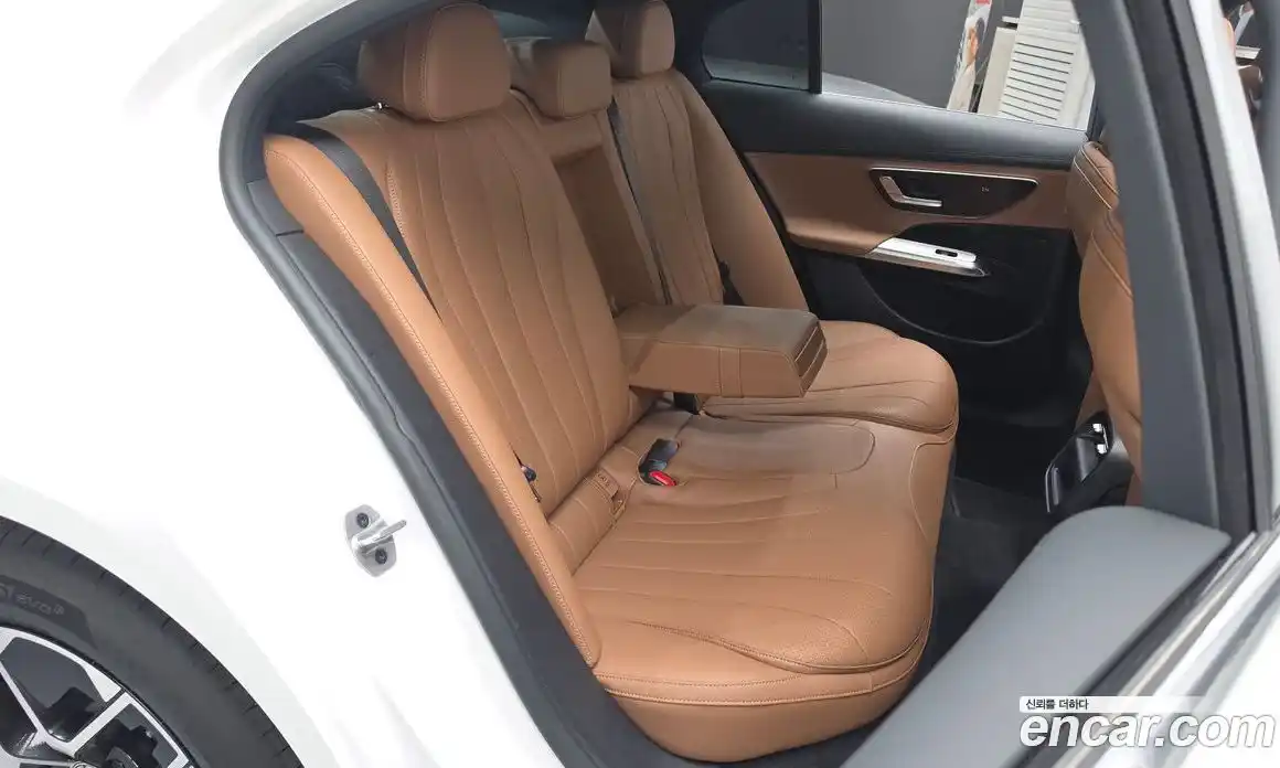 Mercedes-Benz E-Class 2026 2.0 гидро, фото 11