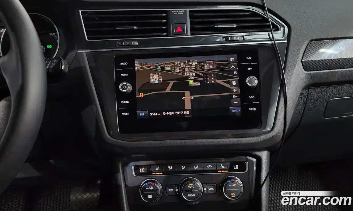 Volkswagen Tiguan 2019 2.0 автомат (гидро), фото 18