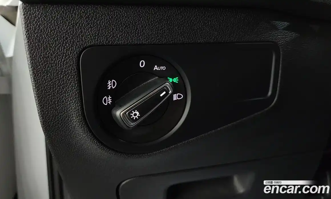 Volkswagen Tiguan 2019 2.0 автомат (гидро), фото 26