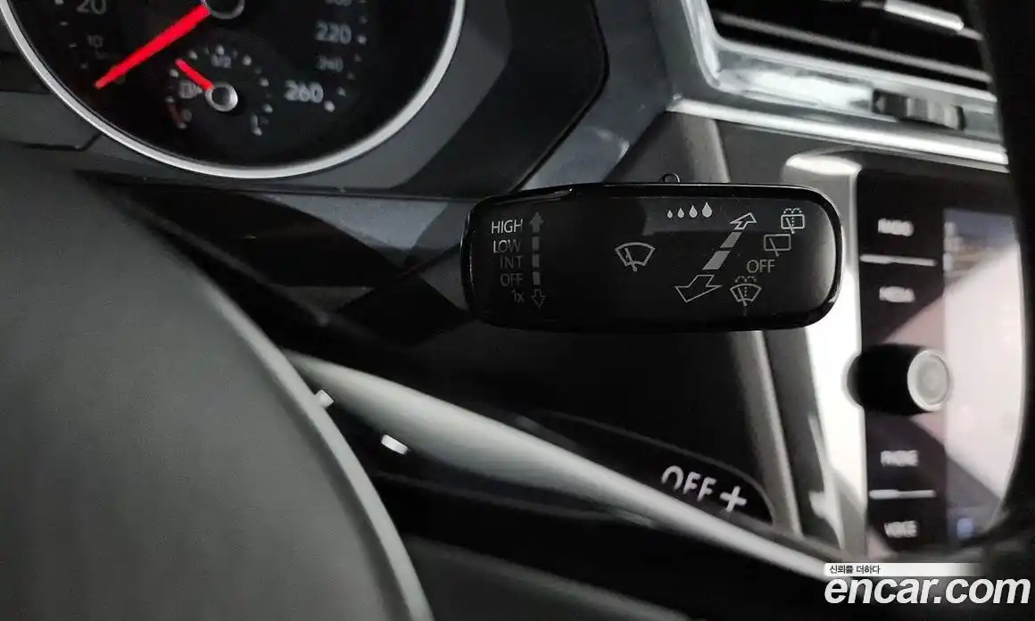 Volkswagen Tiguan 2019 2.0 автомат (гидро), фото 28