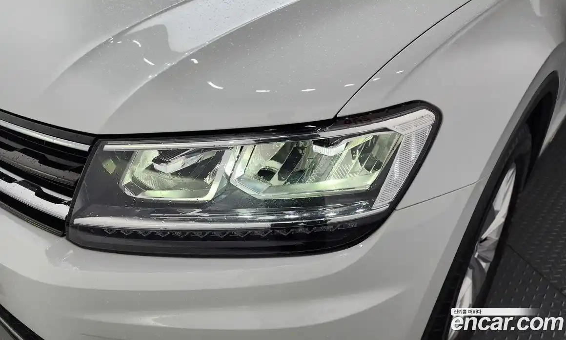 Volkswagen Tiguan 2019 2.0 автомат (гидро), фото 8