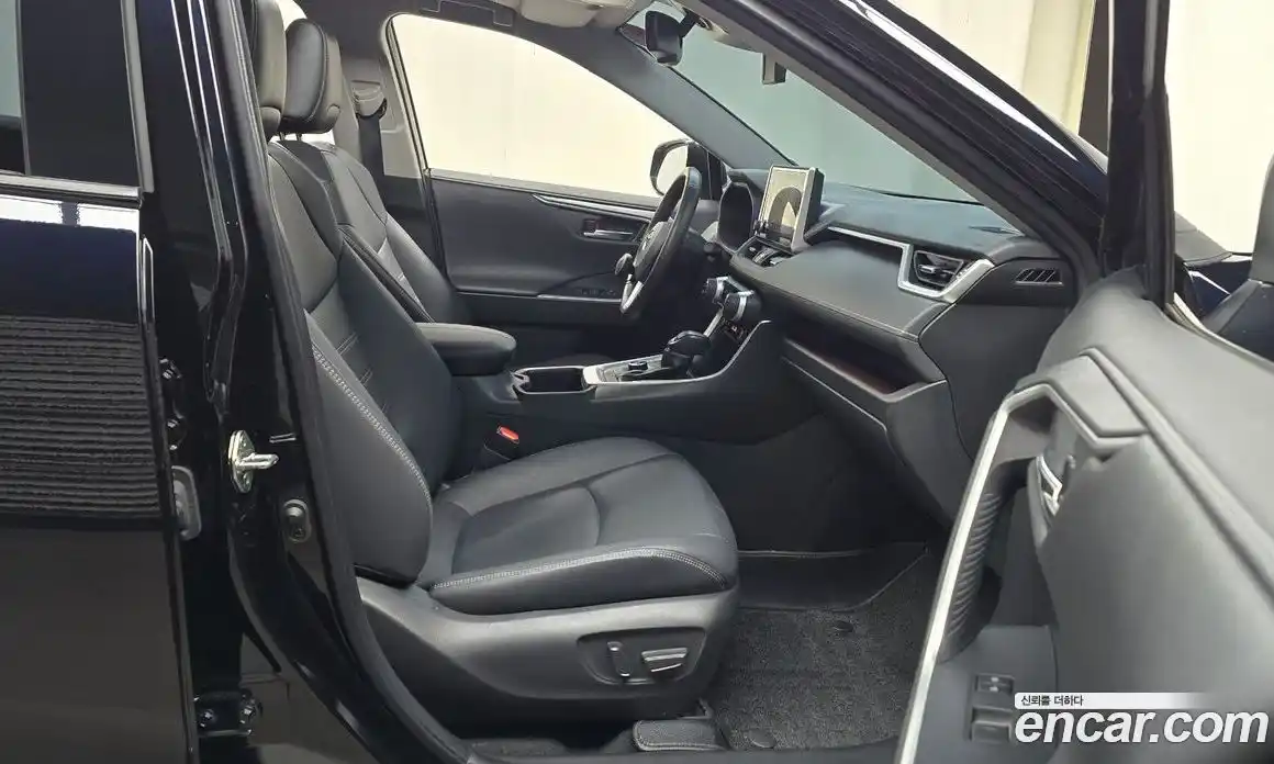Toyota RAV4 2023 2.5 гидро, фото 16