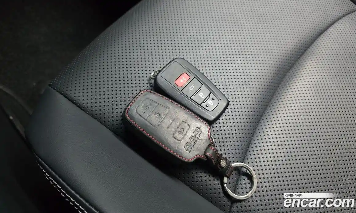 Toyota RAV4 2023 2.5 гидро, фото 22