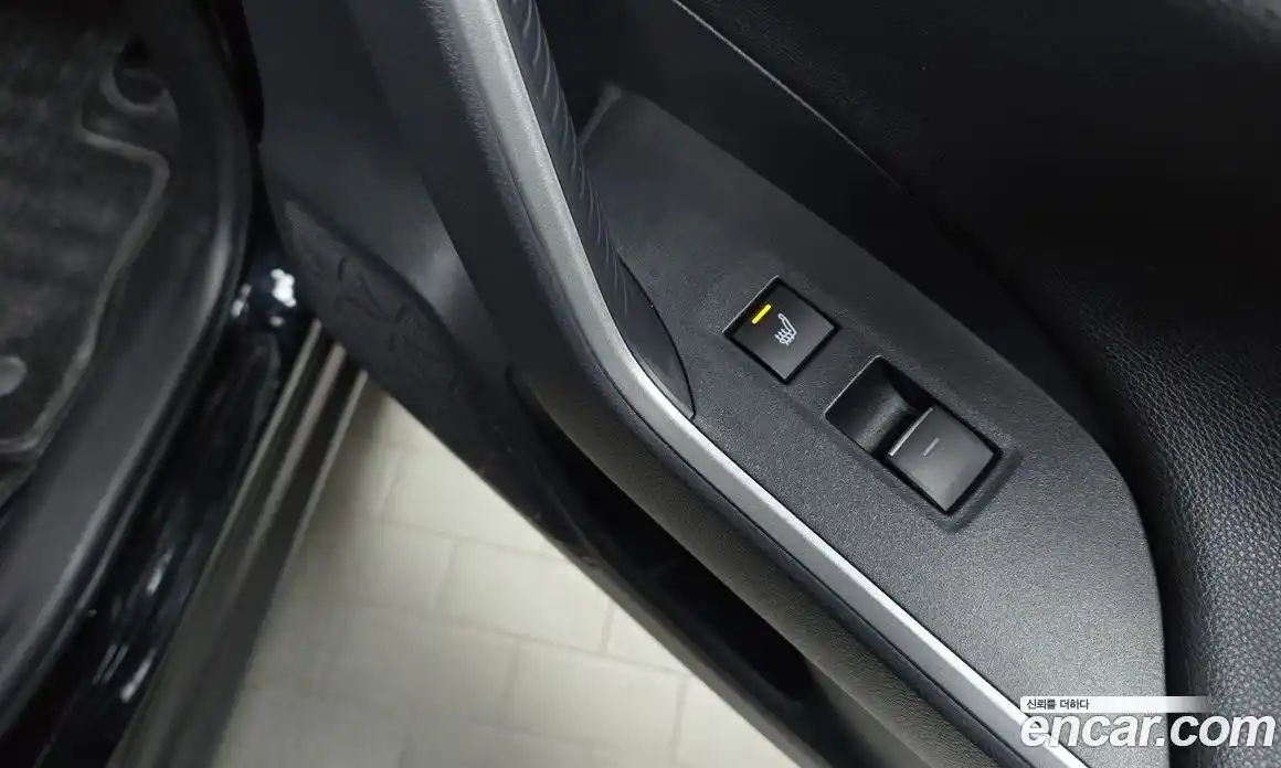 Toyota RAV4 2023 2.5 гидро, фото 26