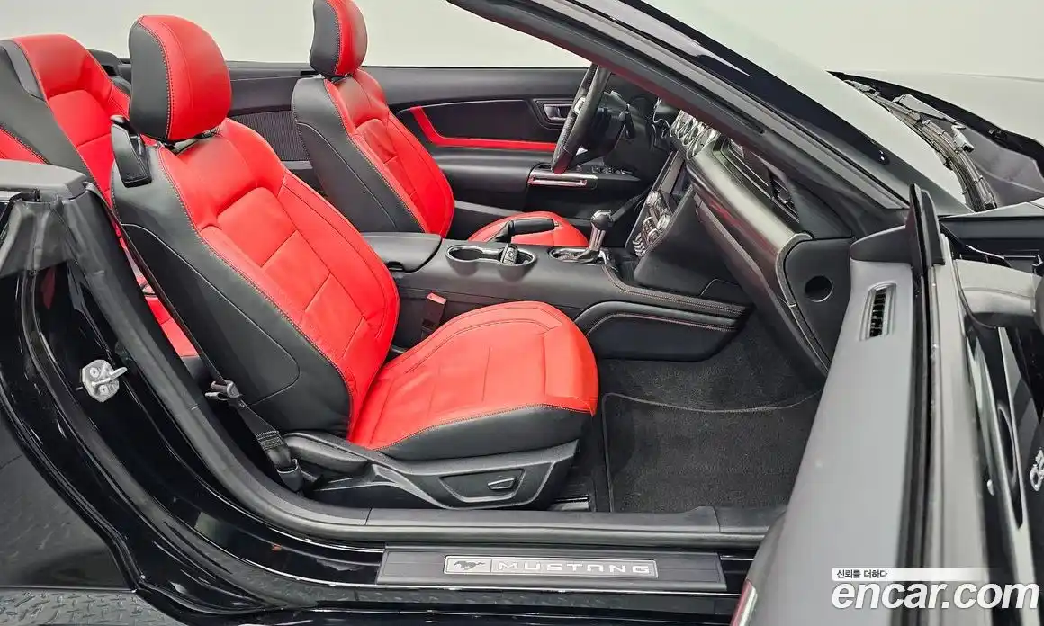 Ford Mustang 2022 5.0 автомат (гидро), фото 13
