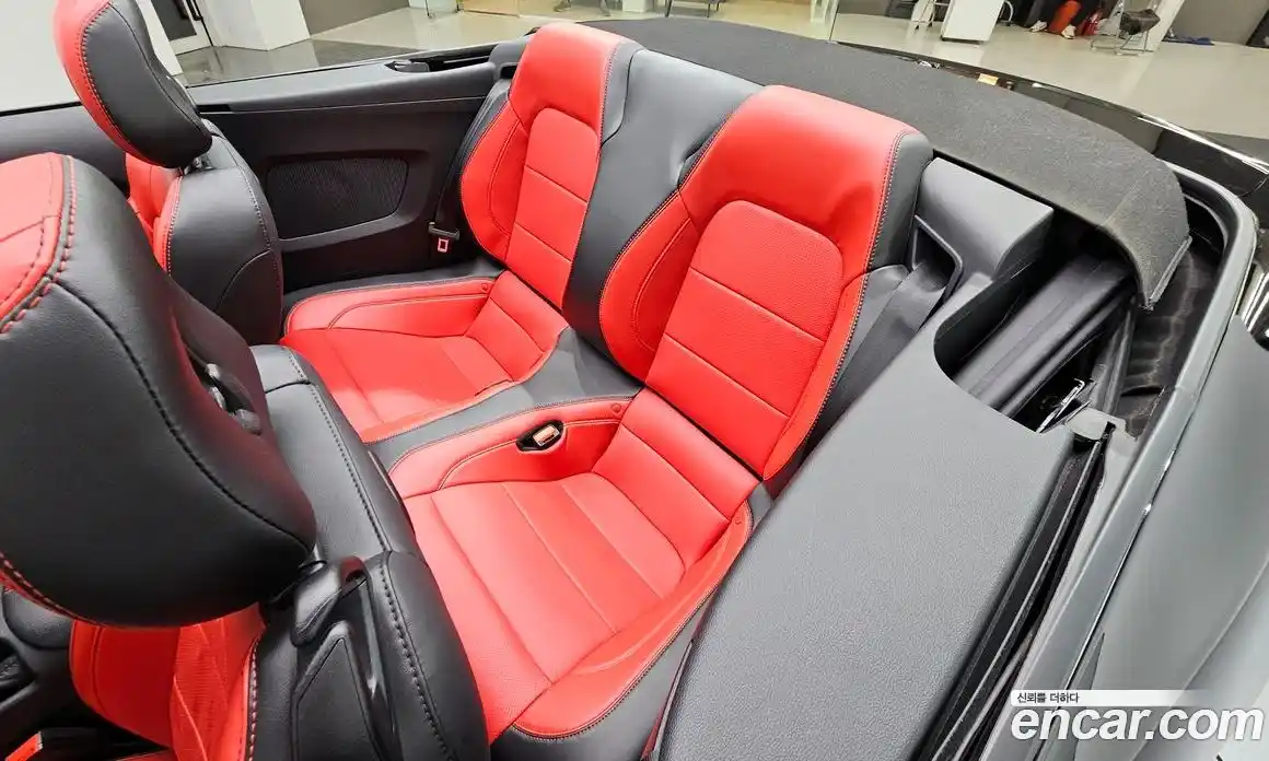 Ford Mustang 2022 5.0 автомат (гидро), фото 17