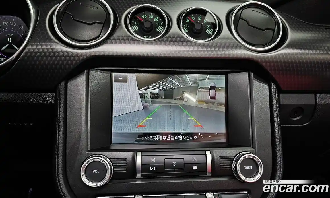 Ford Mustang 2022 5.0 автомат (гидро), фото 20