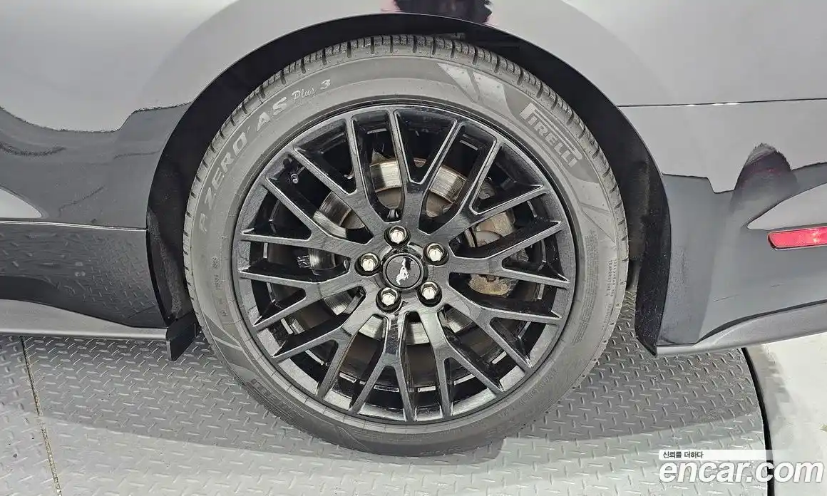 Ford Mustang 2022 5.0 автомат (гидро), фото 7