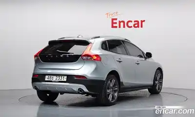 Volvo V40 2015 2.0 автомат (гидро), миниатюра 2