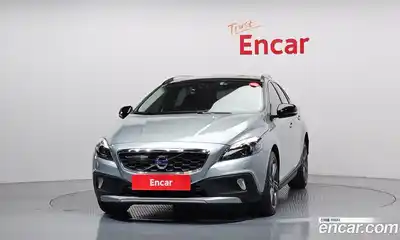 Volvo V40 2015 2.0 автомат (гидро), миниатюра 3