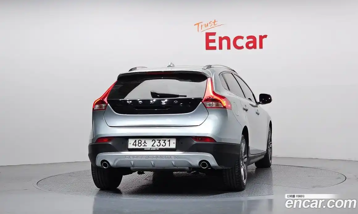 Volvo V40 2015 2.0 автомат (гидро), фото 4