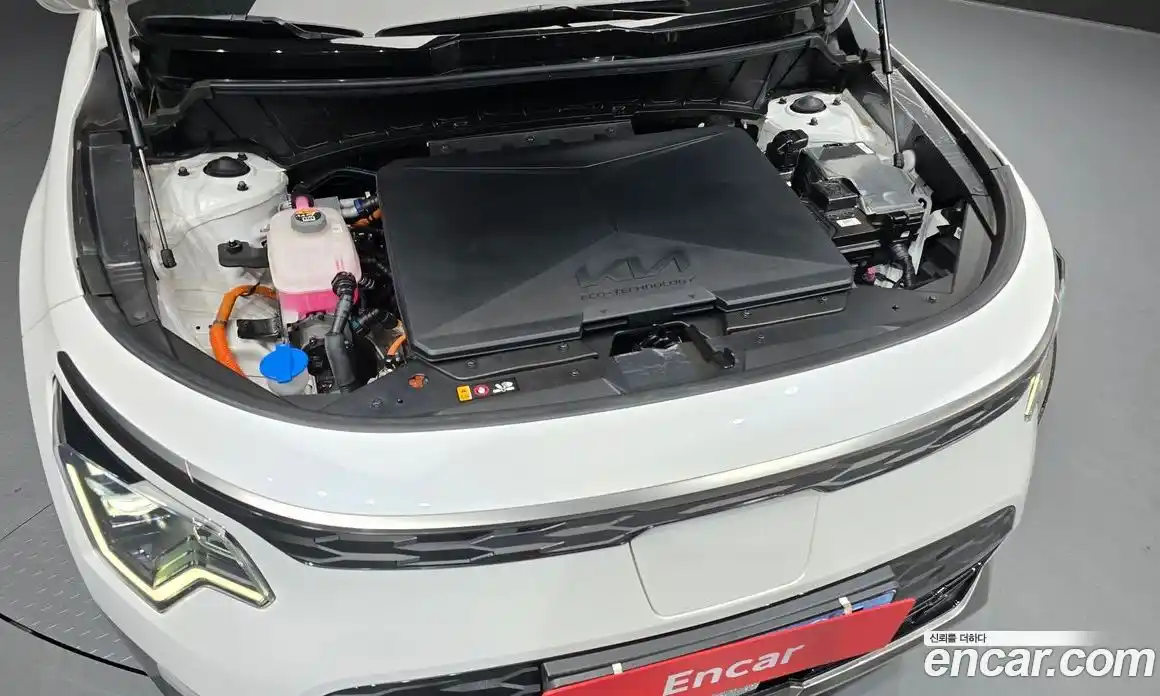 Kia Niro 2024 0.2 гидро, фото 6