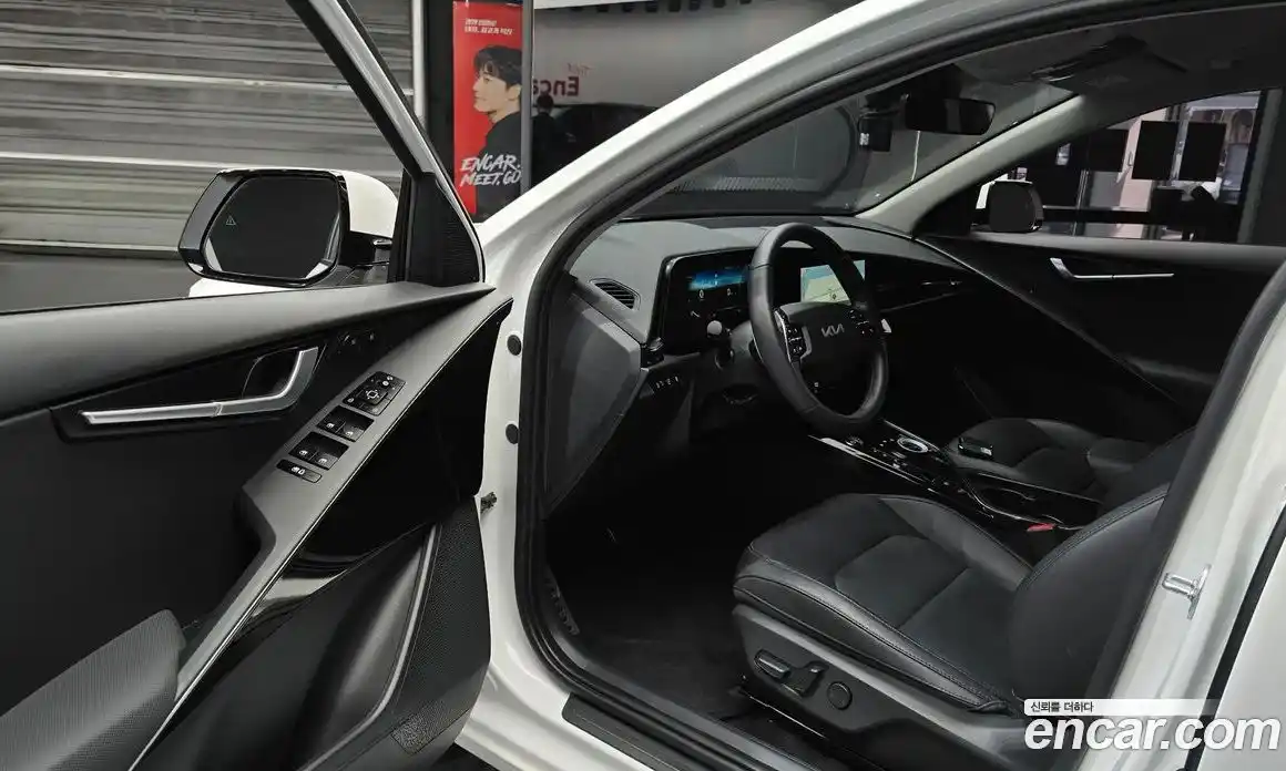 Kia Niro 2024 0.2 гидро, фото 10