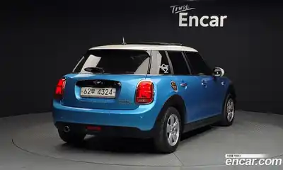 Mini Cooper 2016 1.5 автомат (гидро), миниатюра 2